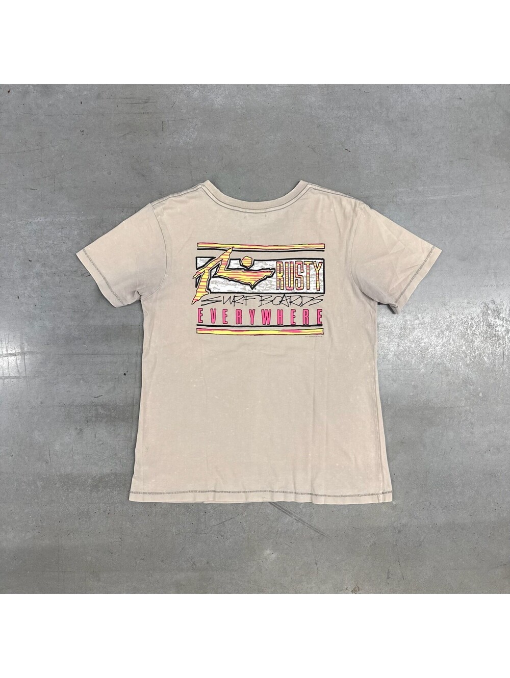 Vintage 2000s Rusty Surfboards Everywhere Graphic Flawed T-Shirt Medium Beige